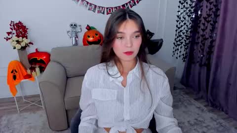 Hannah online show from October 17, 11:24 am