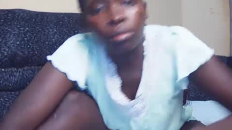 Snapshot of divineassgoddess chatting on April 7, 8:37 am divineassgoddess online show from April 7, 8:37 am