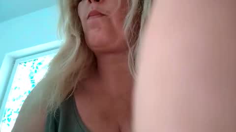 Alexxa online show from April 20, 10:51 am