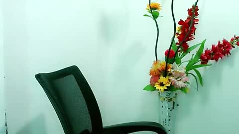 Snapshot of divinegrace10 chatting on December 16, 4:13 am     Divine Grace Close To Your Hear online show from December 16, 4:13 am