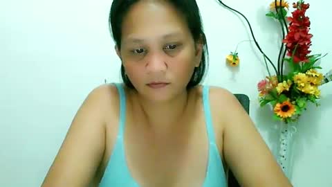 Snapshot of divinegrace10 chatting on February 5, 2:37 pm     Divine Grace Close To Your Hear online show from February 5, 2:37 pm