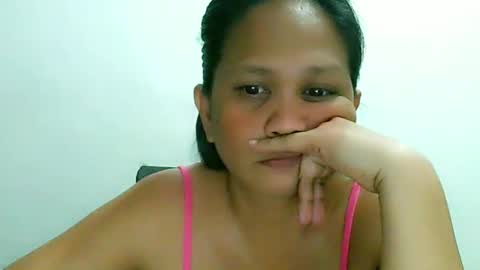 Snapshot of divinegrace10 chatting on February 16, 1:05 pm     Divine Grace Close To Your Hear online show from February 16, 1:05 pm