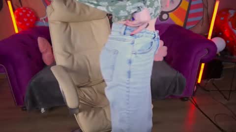 DivineJasss online show from March 4, 10:27 pm