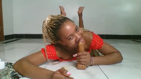 catie online show from April 18, 12:47 am