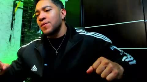 Snapshot of dixon_ray_ chatting on July 25, 1:58 am Dixon online show from July 25, 1:58 am
