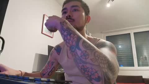 Snapshot of dixonhuang chatting on October 8, 9:40 am D online show from October 8, 9:40 am