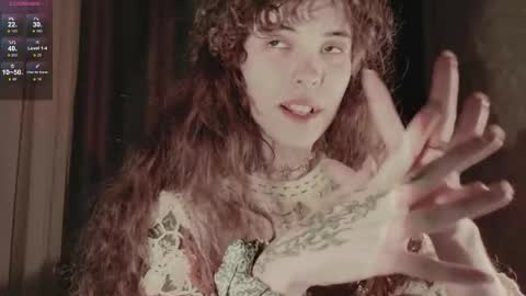 Snapshot of dizer_clop chatting on February 4, 9:31 pm Dizer online show from February 4, 9:31 pm