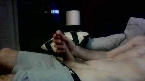 Snapshot of dizzy4u83 chatting on February 25, 7:29 am dizzy4u83 online show from February 25, 7:29 am