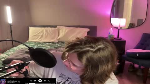 Snapshot of djentslut chatting on December 4, 7:56 pm djentslut online show from December 4, 7:56 pm