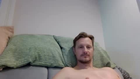 Snapshot of djo68686666 chatting on September 26, 8:29 am djo68686666 online show from September 26, 8:29 am