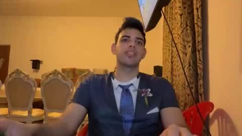 Snapshot of djonson_ chatting on December 16, 5:40 pm Djonson online show from December 16, 5:40 pm