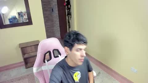 Alex Trejo online show from November 12, 3:45 pm