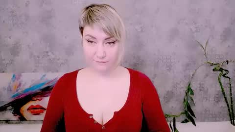 djullia online show from January 9, 9:01 am