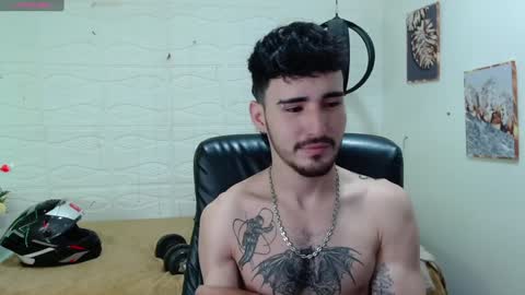 Snapshot of dmitrisanders1 chatting on December 12, 1:21 am Maybe in pvt online show from December 12, 1:21 am