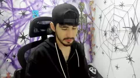 Snapshot of dmitrisanders1 chatting on December 18, 3:12 am Maybe in pvt online show from December 18, 3:12 am