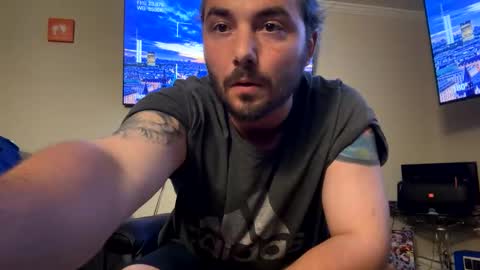 Snapshot of dmoneyyy1124 chatting on June 4, 9:21 pm dmoneyyy1124 online show from June 4, 9:21 pm