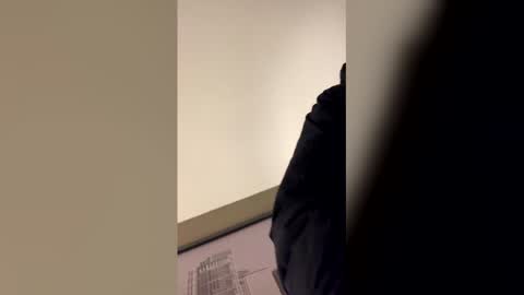 dnut4341 online show from April 7, 1:06 am