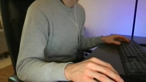 doctor_luv_69 online show from March 26, 8:09 am