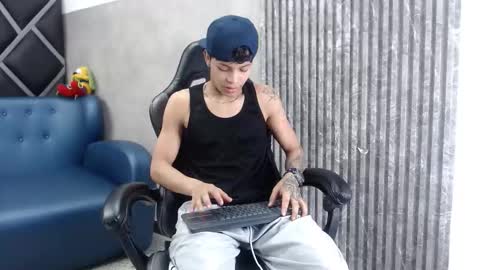 Snapshot of dogan_renz0 chatting on February 3, 7:30 pm Dogan online show from February 3, 7:30 pm