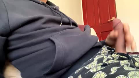 Snapshot of dogfight12 chatting on January 14, 9:26 am dogfight12 online show from January 14, 9:26 am