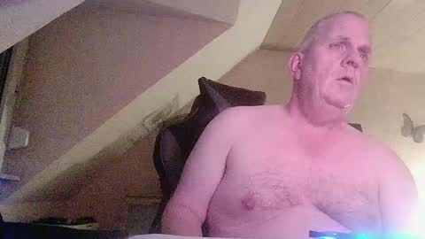 Snapshot of doggy2629 chatting on November 11, 5:35 pm doggy2629 online show from November 11, 5:35 pm