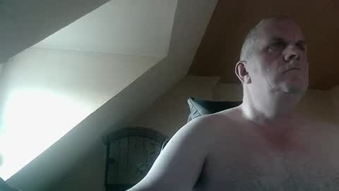 Snapshot of doggy2629 chatting on November 22, 7:29 am doggy2629 online show from November 22, 7:29 am