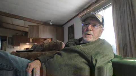 Snapshot of doingmyself69 chatting on February 25, 7:45 pm doingmyself69 online show from February 25, 7:45 pm