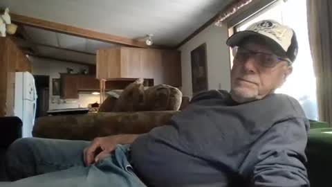 Snapshot of doingmyself69 chatting on June 4, 7:42 pm doingmyself69 online show from June 4, 7:42 pm