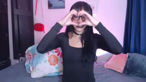 Snapshot of dolceclown_ chatting on September 9, 3:28 am dolceclown_ online show from September 9, 3:28 am