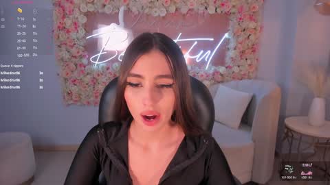 Snapshot of dolcieelliot chatting on January 7, 5:42 pm Dolcie online show from January 7, 5:42 pm