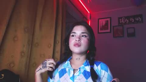 doll_and_thebrown online show from November 24, 1:49 am