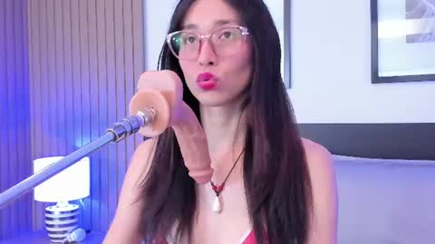 Snapshot of doll_bella_ chatting on July 10, 8:00 pm Bella online show from July 10, 8:00 pm