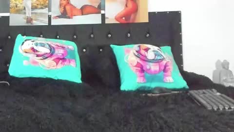 Snapshot of doll_celeste19 chatting on March 5, 2:57 am C E L E S T E online show from March 5, 2:57 am