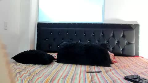 Snapshot of doll_celeste19 chatting on September 24, 8:56 pm C E L E S T E online show from September 24, 8:56 pm