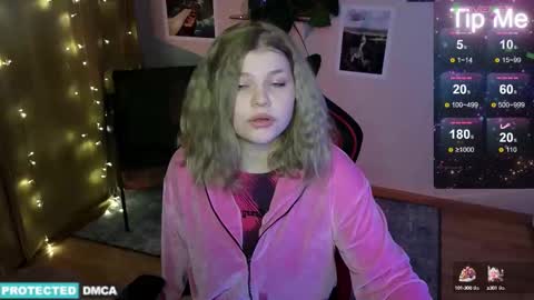 Chloe online show from January 5, 12:31 pm