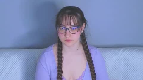 Tessa online show from April 6, 2:20 am