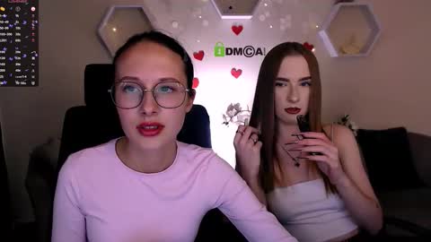 doll_vey online show from October 4, 7:23 pm