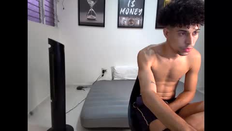 DollarHot30 online show from October 20, 10:27 am