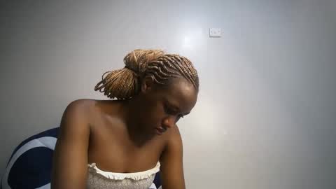 dollberry online show from December 6, 2:06 pm