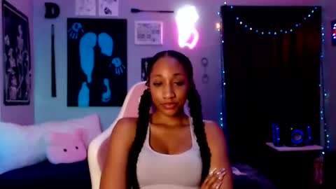 Snapshot of dollfacebeauty_x chatting on March 29, 2:22 am Princess DollfaceBeauty online show from March 29, 2:22 am