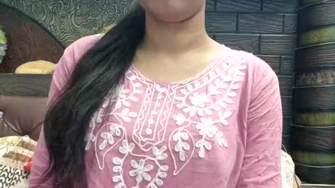 dollmeenu online show from November 18, 4:44 pm