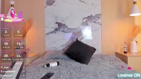 dolly_brownc online show from September 15, 10:26 am