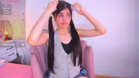 dolly_kitter online show from July 22, 11:57 am