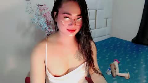 Snapshot of dolly_yume chatting on September 16, 1:01 pm YUMEE online show from September 16, 1:01 pm