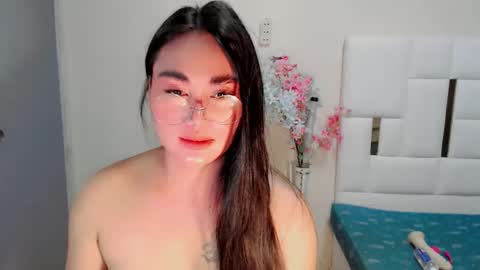 Snapshot of dolly_yume chatting on September 17, 7:54 am YUMEE online show from September 17, 7:54 am