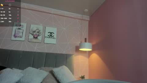 Call me Zoe  online show from October 21, 10:32 pm