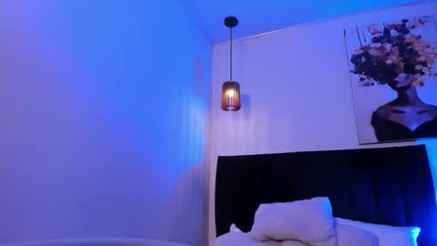 Call me Zoe  online show from March 14, 6:19 am