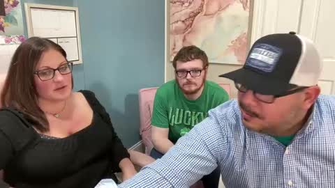 Snapshot of dollydimplez chatting on March 9, 7:01 am Dolly online show from March 9, 7:01 am