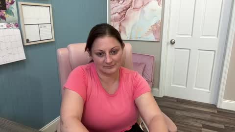 Snapshot of dollydimplez chatting on March 9, 6:00 pm Dolly online show from March 9, 6:00 pm