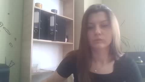 Snapshot of dollyroma chatting on November 19, 9:09 am DollyRoma online show from November 19, 9:09 am